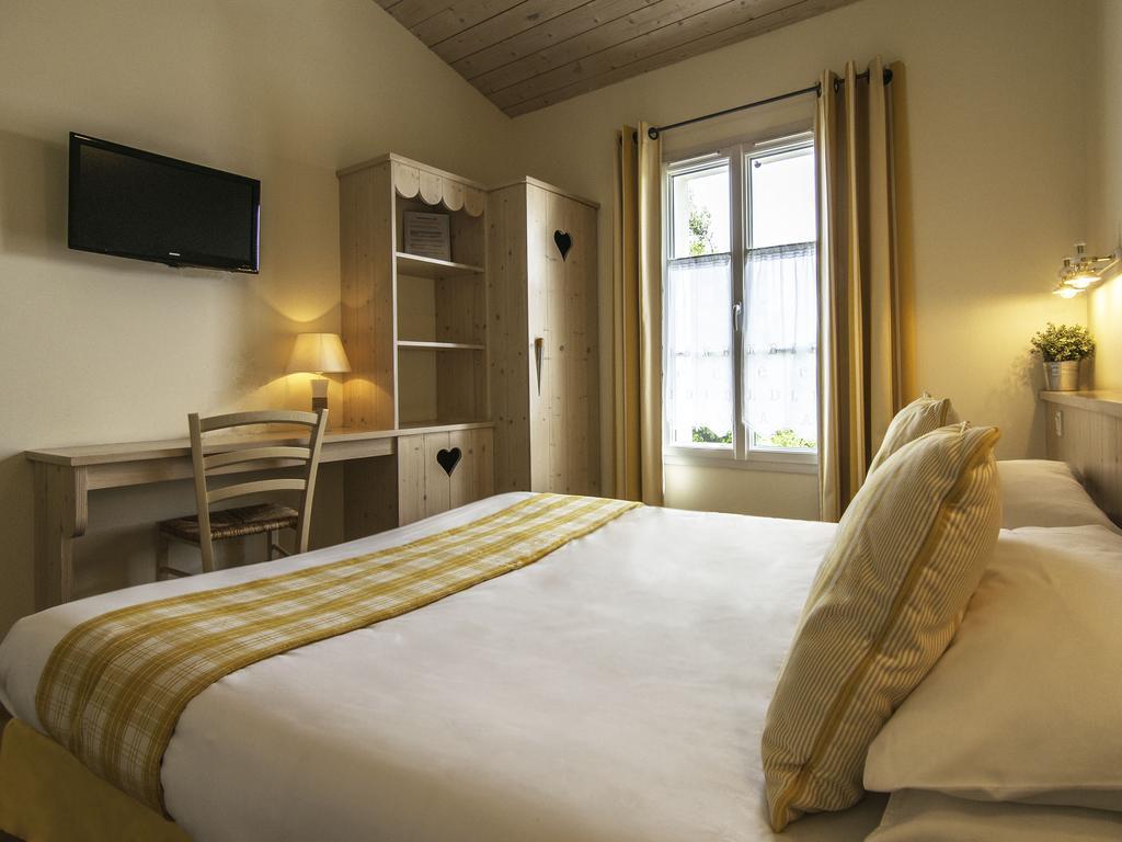 Hotel La Galiote En Re La Flotte Ruang foto